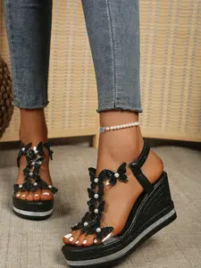 Summer butterfly water diamond slope sandals for women, with a waterproof platform height increase, exposed toes for breathability, versatile fairy style sandals, fashionable women's shoes, suitable for various commuting and vacation scenes, making you th