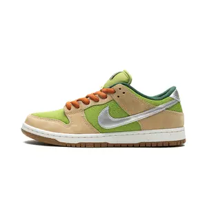 SB Dunk Low "Escargot" FQ7585 200