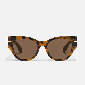 CHIT CHAT Styling Sunglasses Modern Trendy Sunglasses