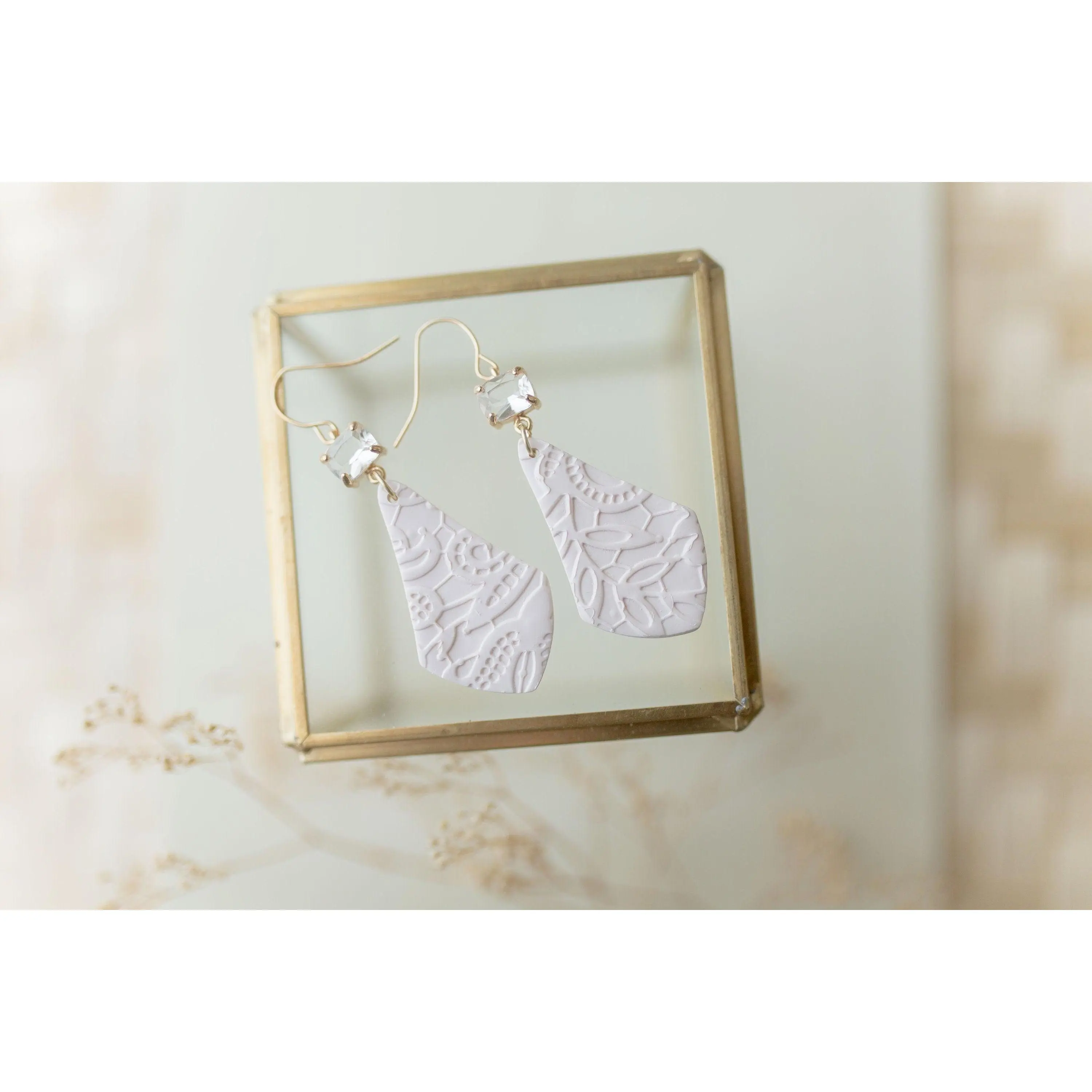 Clay earrings | lace bridal