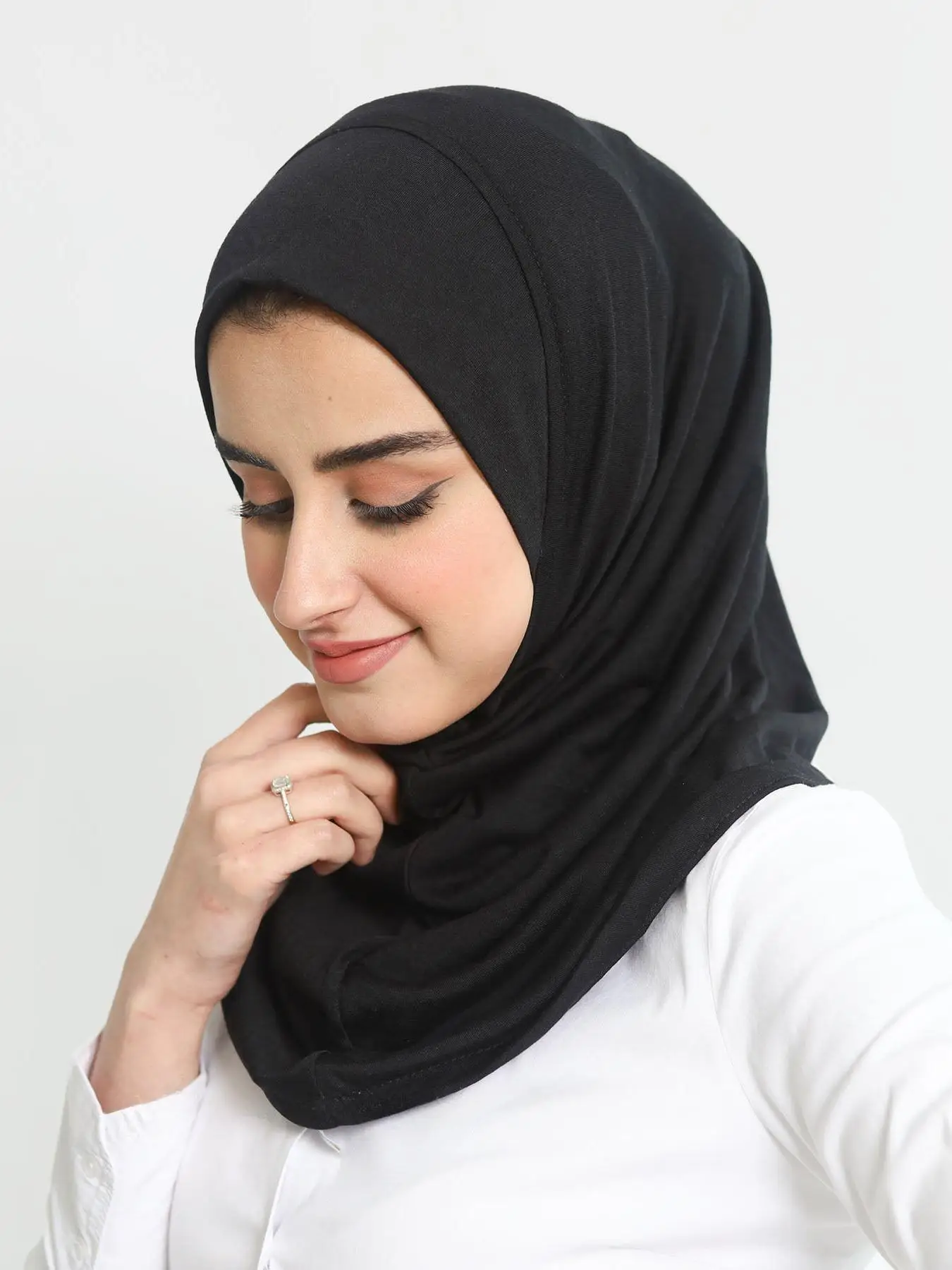 Women's Solid Color Instant Hijab, Modest Comfortable Hijab for Daily Wear, Fashionable Minimalist Accessories for Women