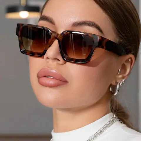 Unisex Vintage Tortoiseshell Square Frame Sunglasses, Trendy Casual Full Rim Sunglasses for Everyday Use, Fashion Accessories for Outdoor Activities, Trendy Beach Eyewear, Square Sunnies