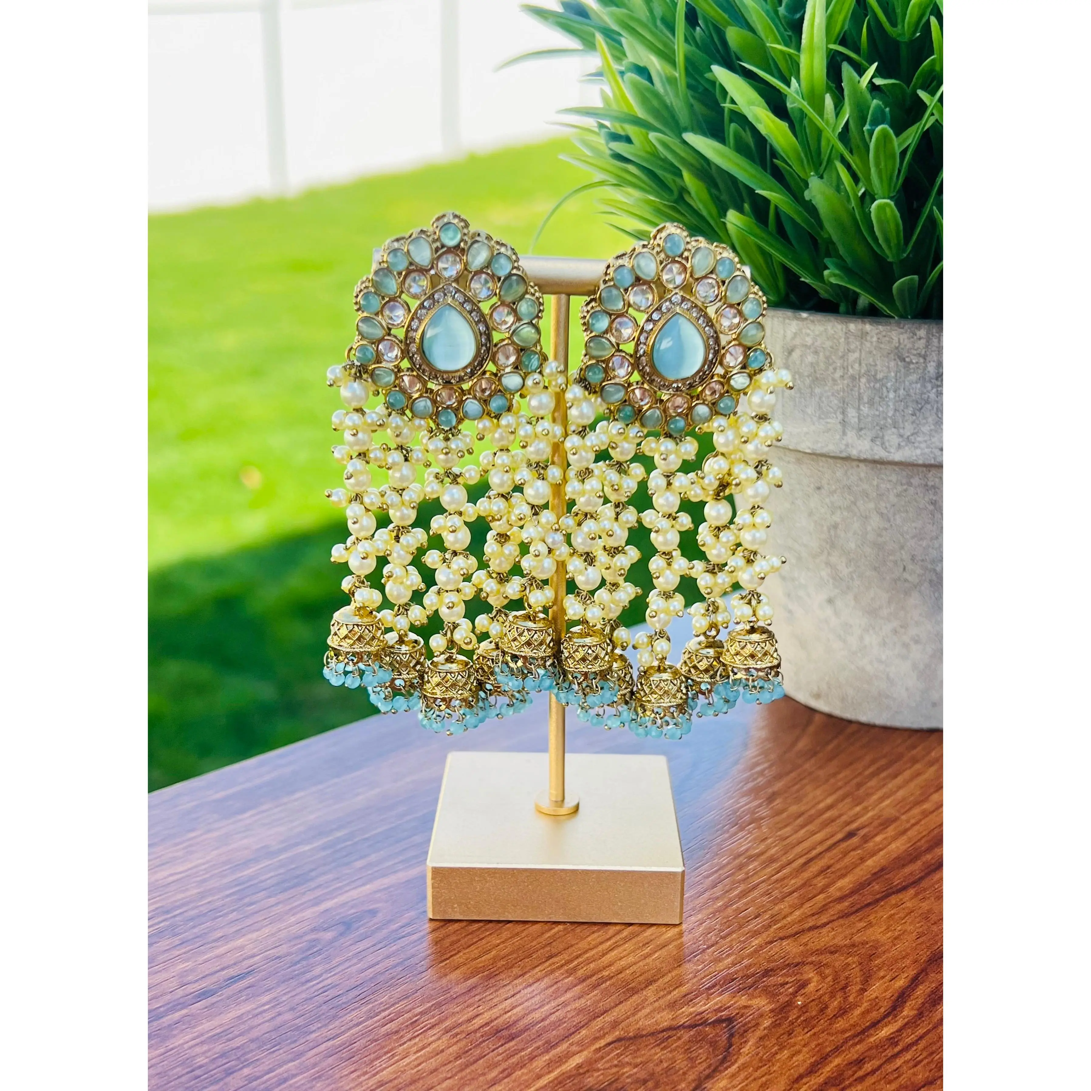 Kiara Kundan Earrings