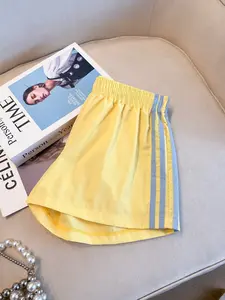 Women's Casual Loose-Fitting Shorts, Elastic Waist, Side Stripe Design, Fashionable Daily Wear, Comfortable Short Pants for Women
