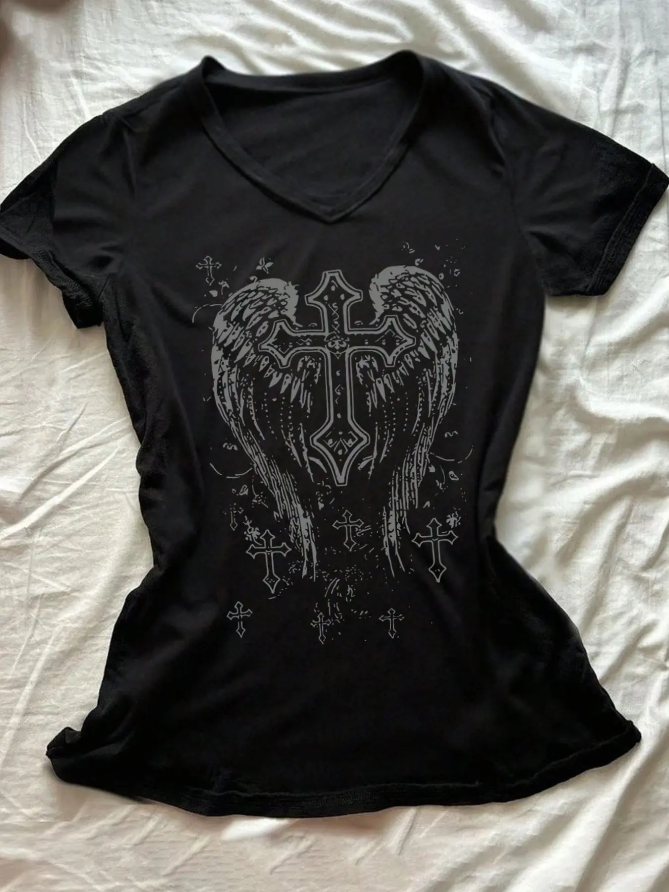 トップス Andwang Cross Lace Long Tee black Viral Dark Gothic Winged Cross Graphic V-Neck T-Shirt | Stretchy