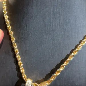 [Quick sale] Metal Coating Non-natural Crystal Necklaces & Pendants