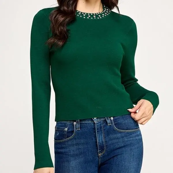 Monica12-Beautiful yarn sweater with rhinestones on the neck