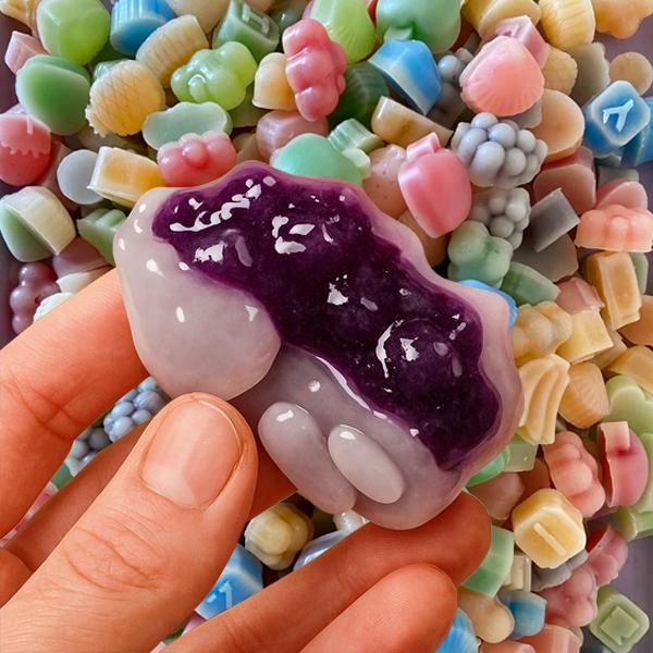 Bonbon Wax Bottle Candy - Cartoon Cat Paws Flowers & Butterflies in Blueberry Strawberry Cranberry Grape Mango Flavors Perfect for Photos & Gifts TikTokShop Black Friday Special Weird But Addictive: Wax Bottle Candy