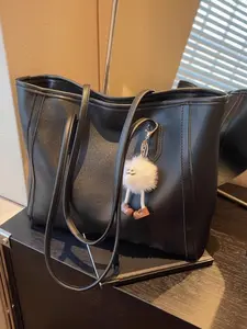 Retro fashion versatile one shoulder tote bag, atmospheric and simple casual one shoulder commuting bag, trendy and flowing one shoulder tote bag suitable for daily use in commuting and other scenarios, Everyday Shoulder Bag, Shoulder Commuter Bag