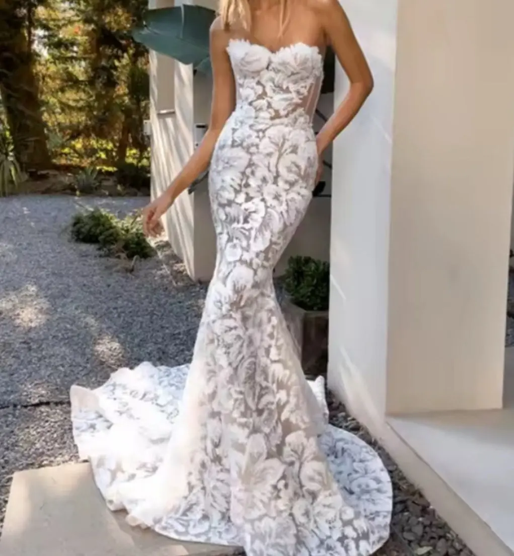 NEW $875 Serra Floral White Strapless Lace Wedding Gown