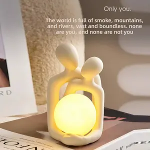 Ceramic Couple Night Light – Minimalist Romantic Sculpture Lamp, Modern Home Decor Accent, Cozy Bedside Ambience