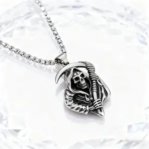 Pirate Skull Sickle Pendant Necklace for Men Gothic Style Stainless Steel Jewelry Men's Daily Accessories