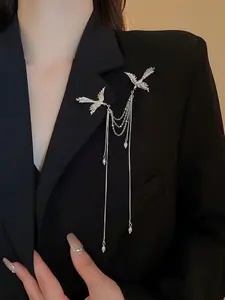 Elegant Women's Brooch Pin Set, High-Quality Decorative Accessories for Stylish, Perfect Gift for Her, Enhance Your Wardrobe