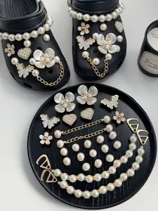 Women's Shoe Decoration Set, Pearl Flower Butterfly Heart Design, Waterproof Durable Fashion Accessory for Women Shoes, Rhinestone Shoe Decoration