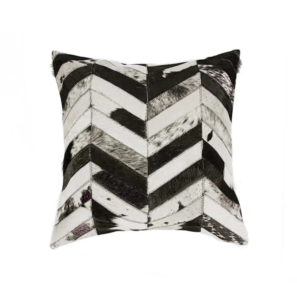 Natural 676685024787 18 x 18 in. Torino Chevron Pillow - Black & Natural
