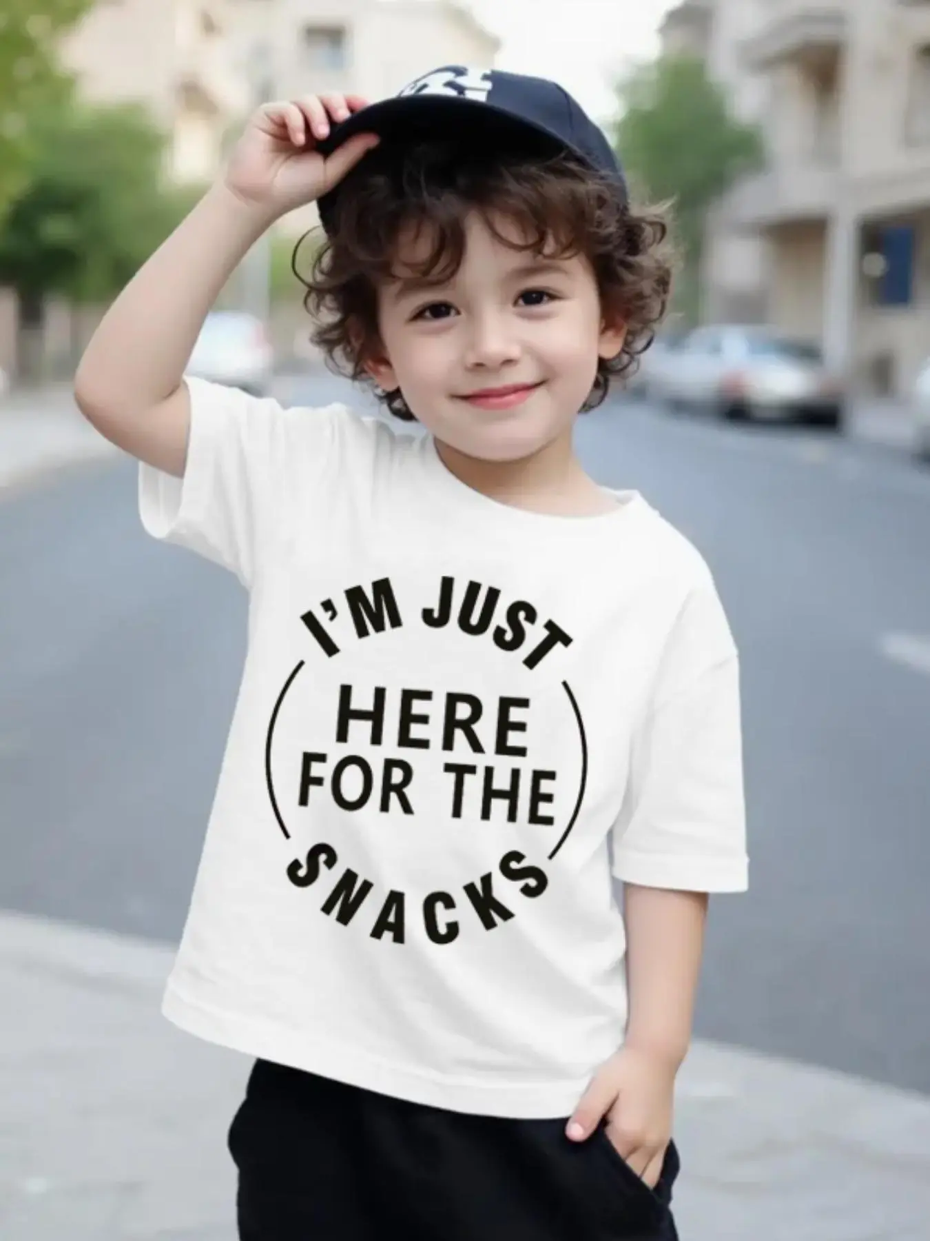 Toddler Boy's "i'm Just Here for The Snacks" Letter Print Round Neck Tee, Casual Short Sleeve Crew Neck T-shirt for Summer, Kids Clothes for Daily Wea