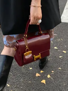 2026 New Vintage Wax Leather Gold Buckle Small Square Bag, French Retro Magnetic Closure Messenger Bag, Elegant Stylish Crossbody Handbag for Women, Casual Handbag Satchel, Vintage Shoulder Bag