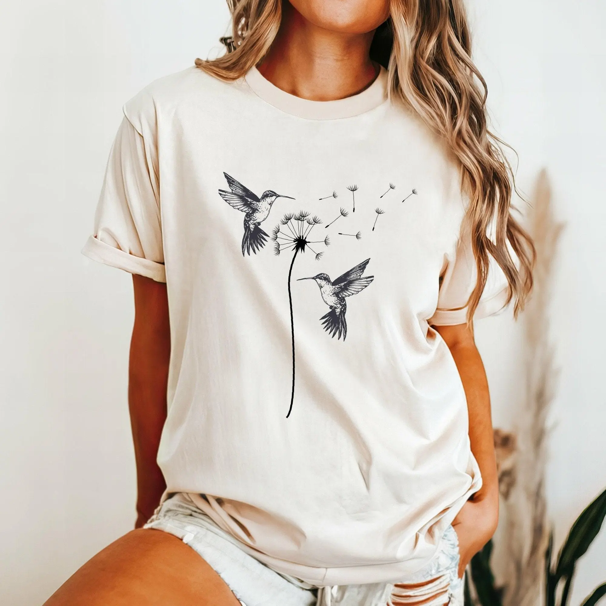 Mountain Graphic Unisex T-Shirt, Soft 100% Cotton Fabric, Breathable Shortsleeve Top with a Relaxed Fit and Round Neck for All Seasons