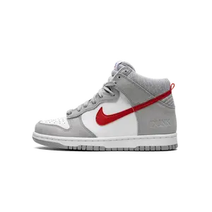 Dunk Hi SE (GS) "Athletic Club" DH9750 001