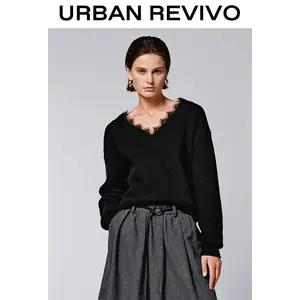 URBAN REVIVO Women's Lace Trim V-Neck Long Sleeve Knitted T-Shirt UWM950141
