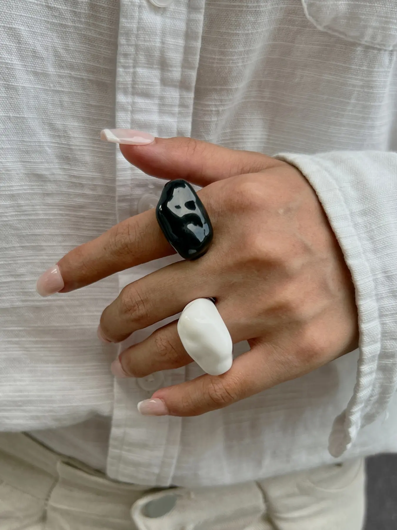 Women's Casual Resin Charm Ring, Street Style Jewelry Gift, All-Seasons Wearable Accessory, Lightweight Luxury Design