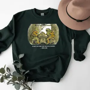 The Lovers Frog And Toad Sweatshirt Vintage Classic Book Cover Sweatshirt Frog And Toad Crewneck Retro Fro Hoodied Breathable Cotton Hoodies