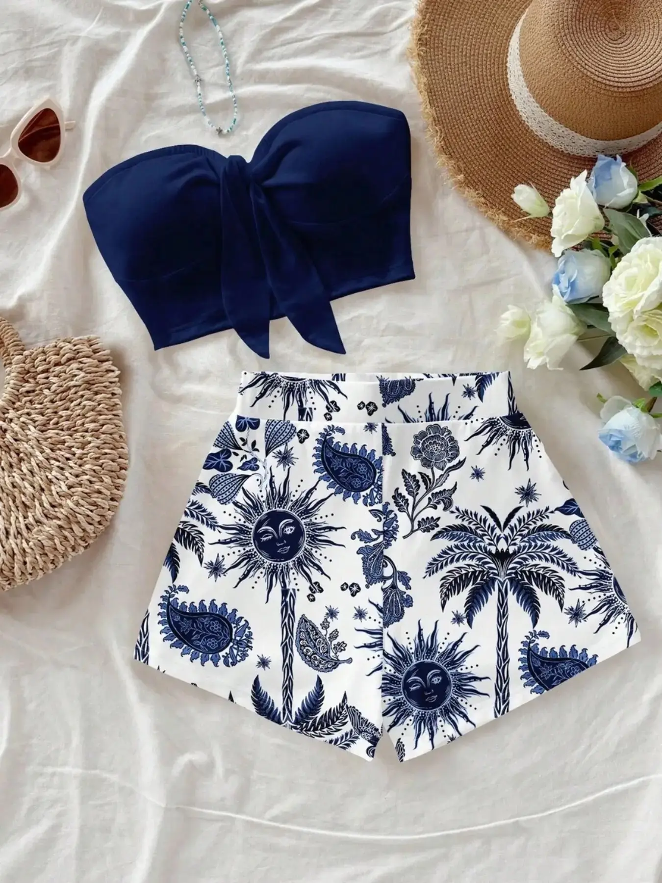 Women's Vacation Casual Boho Solid Color Strapless Tank Top and Tropical Floral Print Shorts Set, Perfect for Daily Travel, Holiday Beach Wear