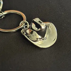 Metal Cowboy Hat Keychain - Llavero Tejana