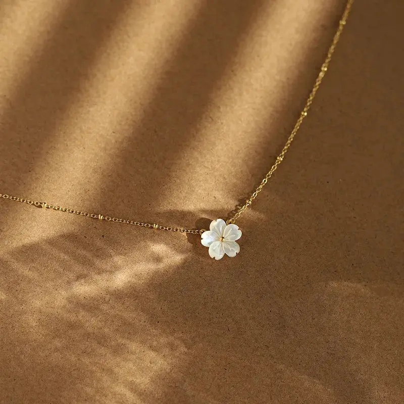 Daisy Necklace