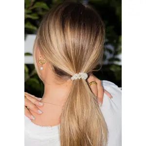 Tiny Pearl Ponytail Tiny Pearl Ponytail