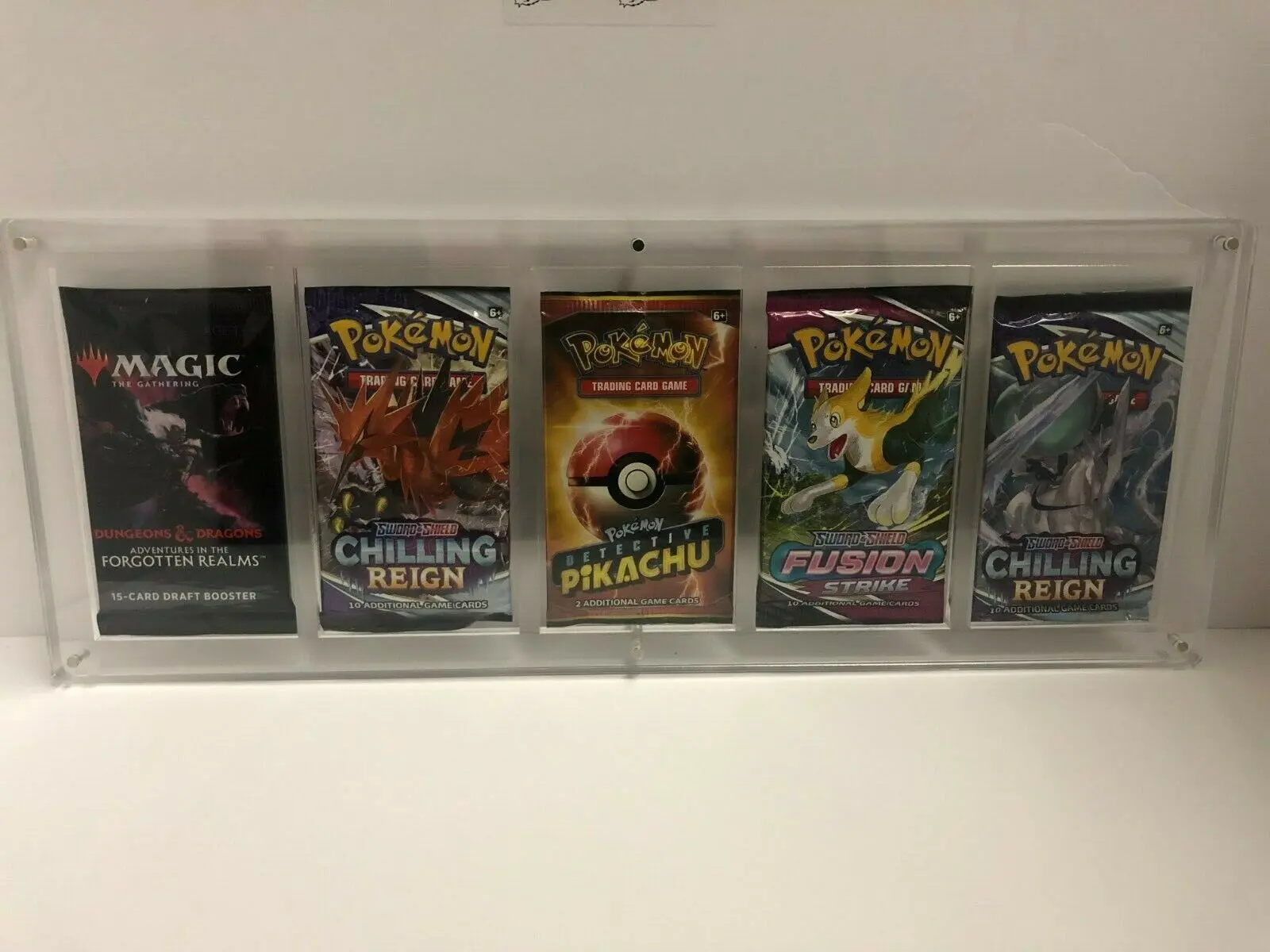 Acrylic 5 Booster Pack Frame Display Case Magnet Locks