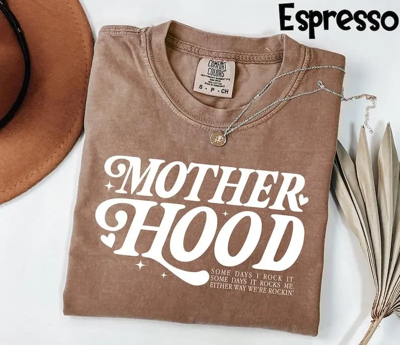 Comfort Colors Motherhood T-Shirt, Trendy Mama T Shirt, Mom Life Tee, Oversized Graphic Mom T-shirt, Motherhood T Shirt, Cool Mom Club
