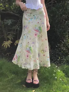 Women's Y2K Cute Chic Ditsy Floral Fitted Midi Skirt, Holiday Style Fish Tail Design, Perfect for Casual Wear & Daily