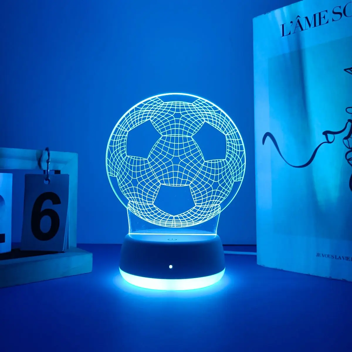 Football Theme 7-Color LED Night Light, USB Powered Touch Switch Base, Atmosphere Light, Ideal Gift for Bedroom Living Room Decor, Led Atmosphere Lamp, Light Up Electronic