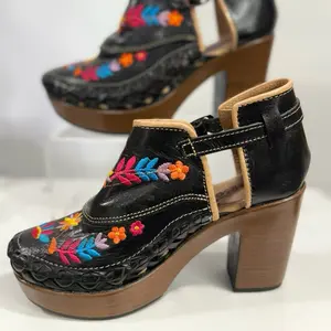 Beautiful Mesoamerica | Footwear Made in Mexico | Embroidered boot
