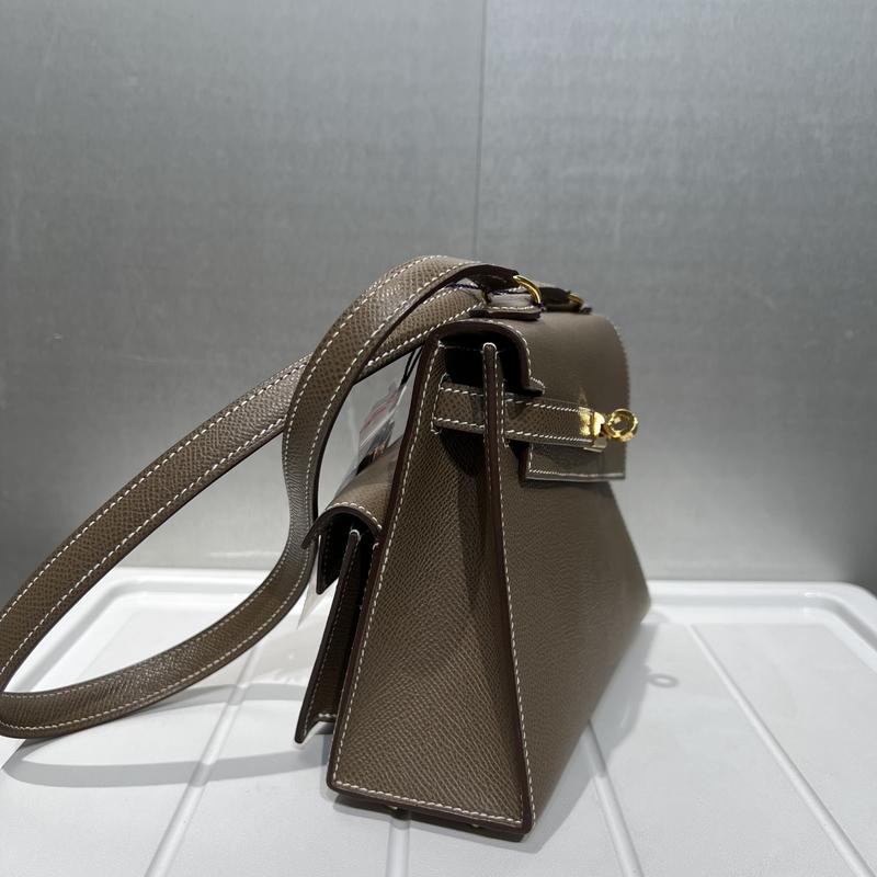 Pre-owned HERMÈS Epsom Shoulder Bags Hermes Kelly Sellier 20 “En Désordre” in Etoupe (U stamp)