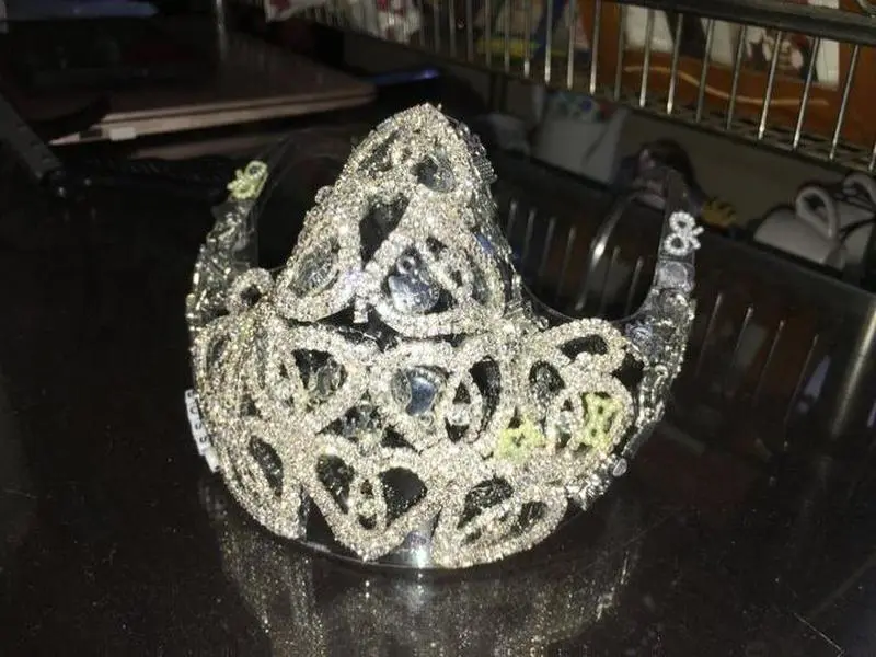 Boss Bling Face Mask - Silver Bling Face Mask with 1 Attribute Listed
