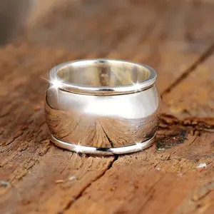 925 Sterling Silver Wheel Shape Wide Band Ring | Shiny Polish Unisex Design | Hypoallergenic Daily Jewelry for Men & Women