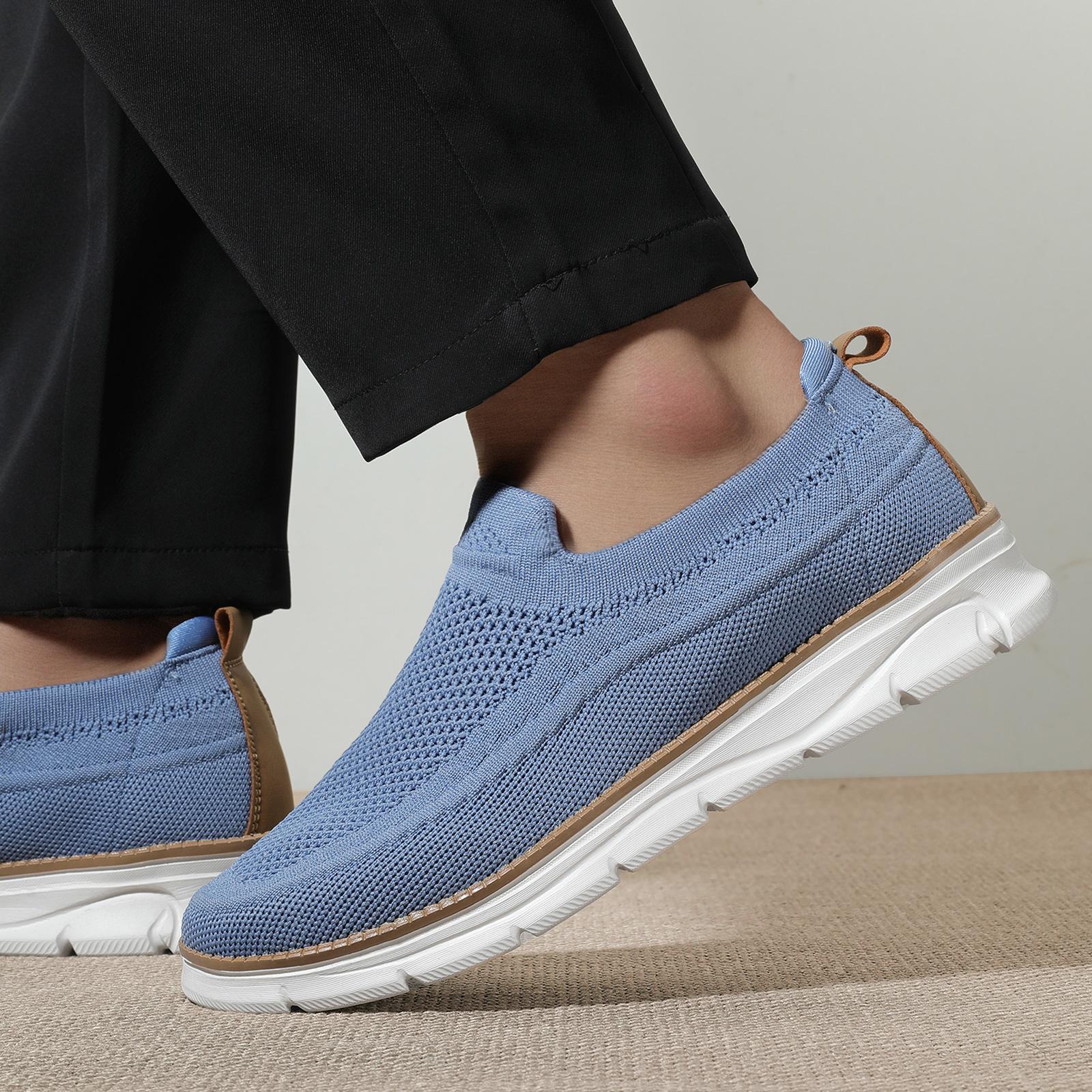 New men’s casual low top shoes fashionable driving moccasins and flat sneakers that are lightweight, breathable, and comfortable for everyday wear and running. Perfect for students and outdoor sports. Closed Trainer Boy Training Runner Athletic Footwear