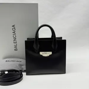 Pre-owned Balenciaga Leather Shoulder Bags 7.8'' R2299 Shoulder Bag C18671087266 0411 T1 Rina