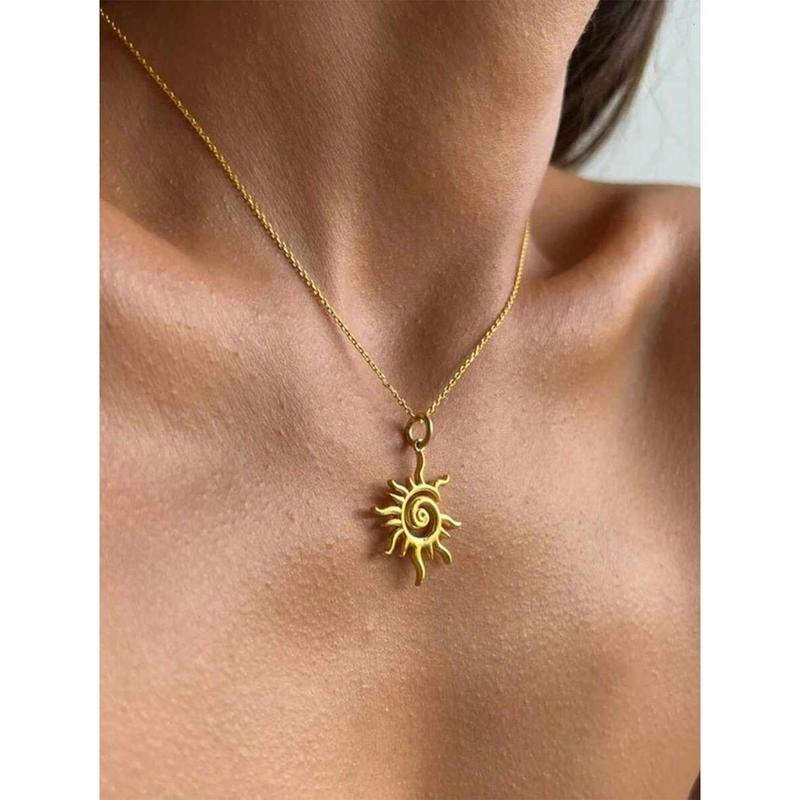 Delicate Flame Sun Ray Necklace – Gold Pendant Chain for Women’s Stylish Look