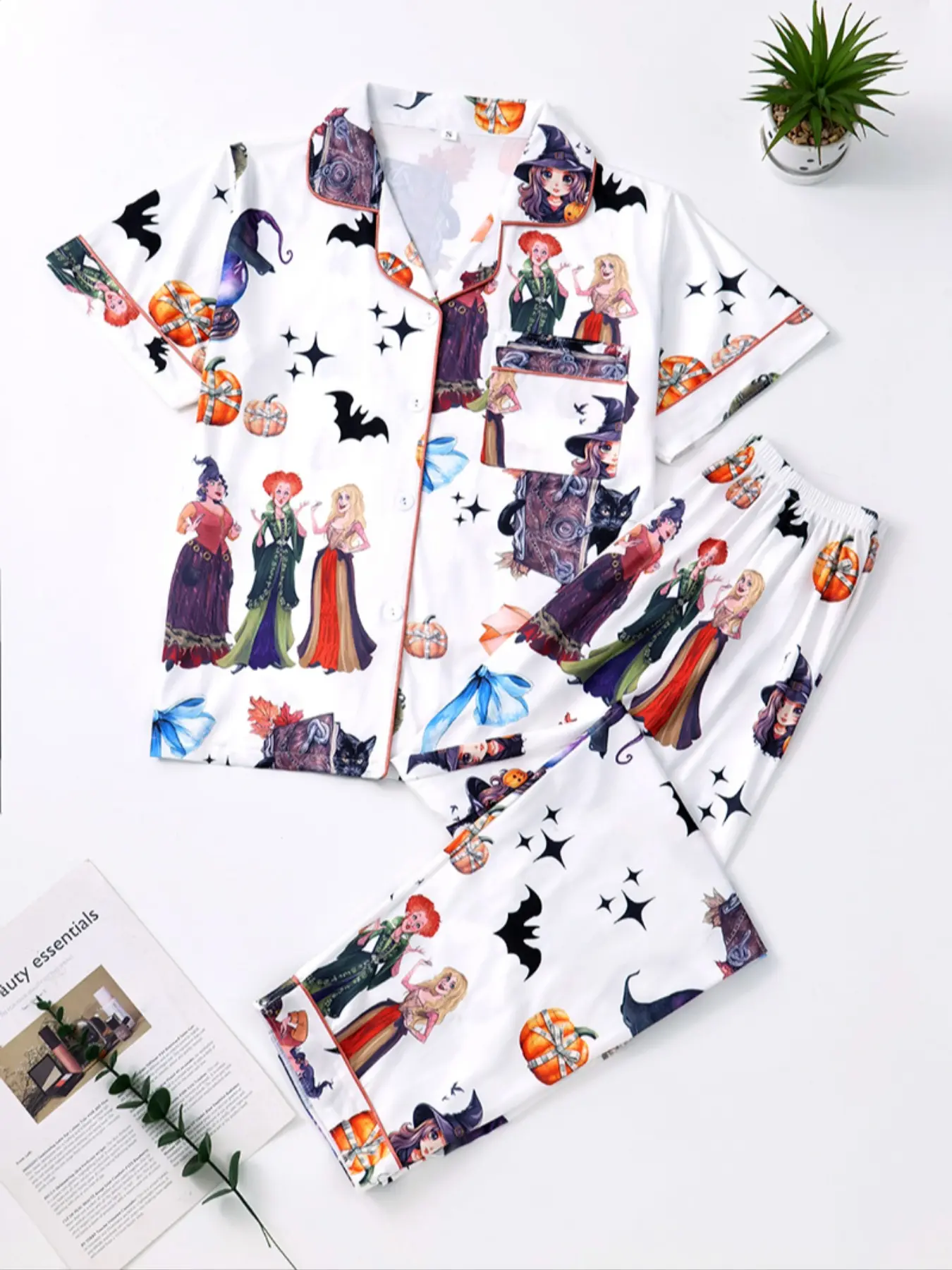 Women's Cartoon Print Pajama Set, Comfortable Short Sleeve Shirt Top & Elastic Waist Pants, Casual Nightwear for All Seasons