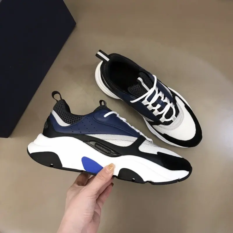 07 Blue and White