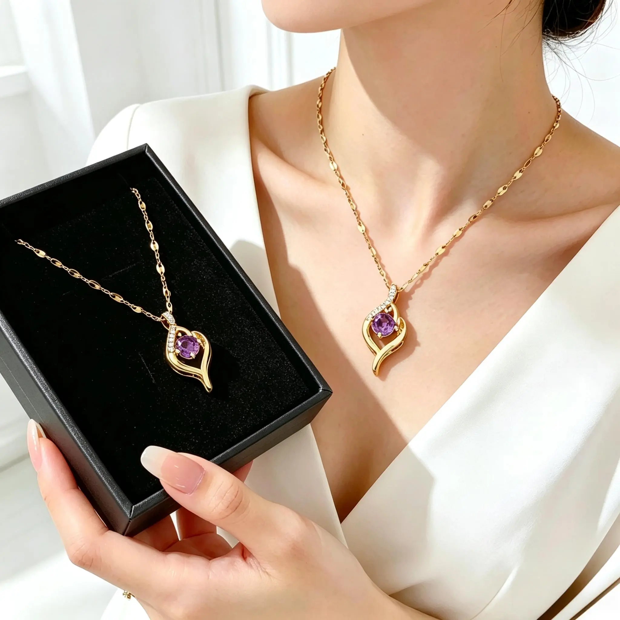 AuGl Women's 14K Gold-Plated Non-Fading Titanium Steel Clavicle Chain - "Love At First Sight" Light Luxury Niche High-End Jewelry Necklace, Ideal for Holiday Gifts & Travel Charms