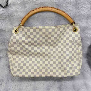 Pre-owned Louis Vuitton pvc Shoulder Bags Damier Azur Artsy Shoulder Bag XiaoTang0013