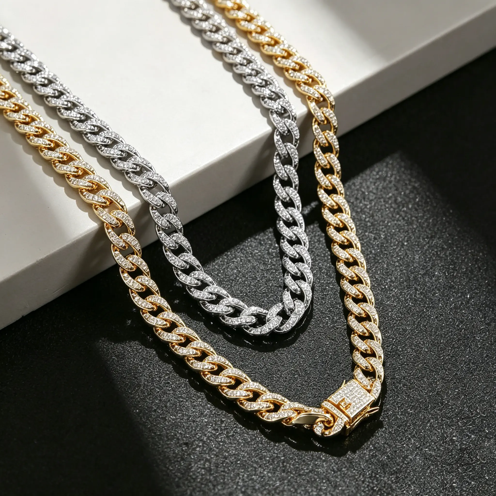 Elegant Oval Full Diamond Cuban Link Chain – Iced Out Style, Chains for Men & Women for Every Occasion
