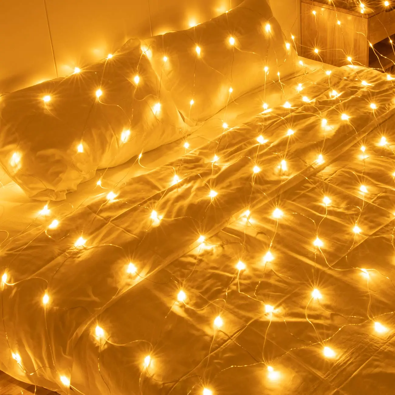 200-LED Warm White Net Mesh String Lights, 9.8ft x 6.6ft, 8 Modes, Waterproof Holiday Lighting for Christmas, Wedding Decorating, Home Hall Bedroom Garden Lawn