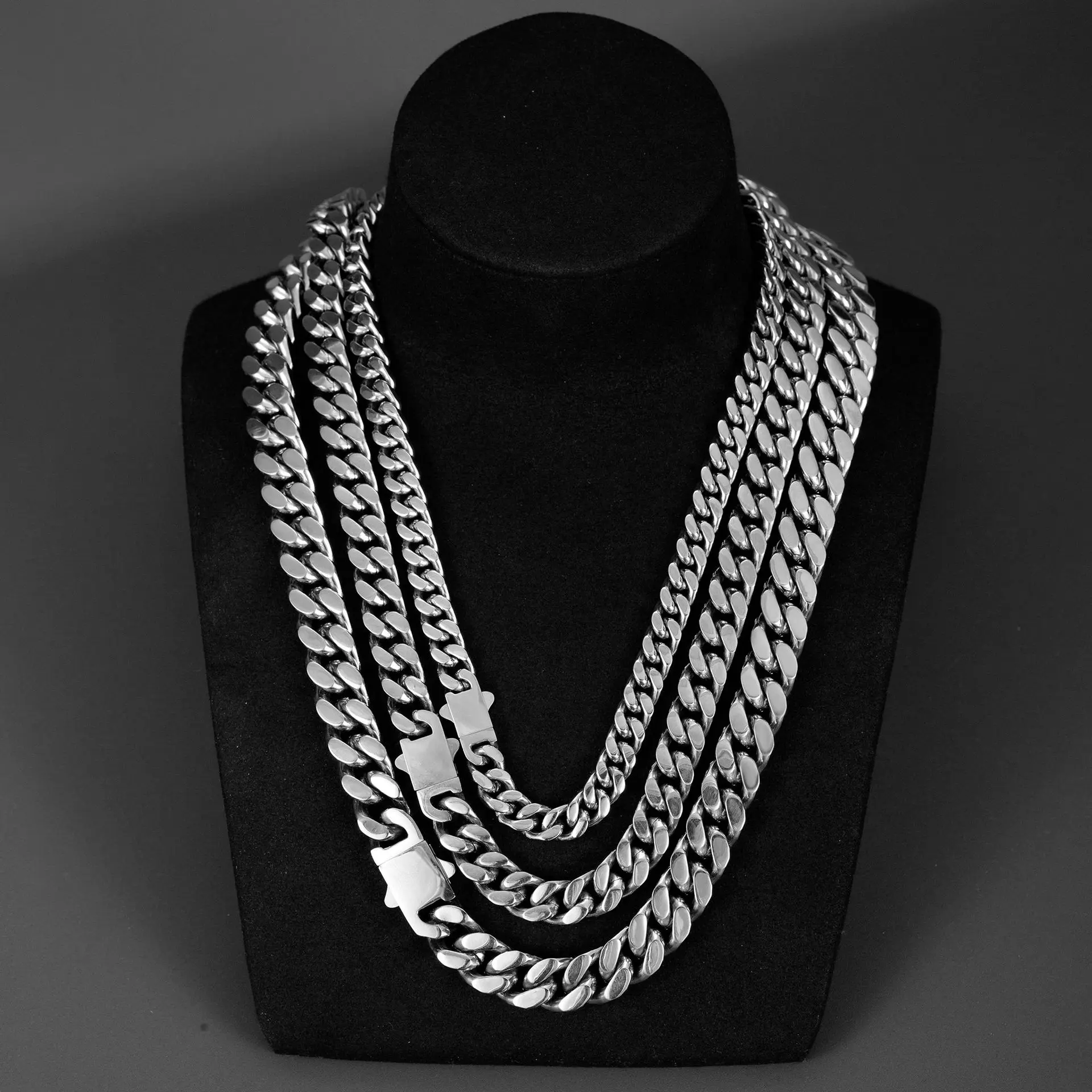 Unisex Thick Chunky Cuban Link Chain Necklace - 4-Sided Diamond Cut Polished Stainless Steel, 10mm, 18-26in, Waterproof Anti-Tarnish Casual Trendy Jewelry for Hip-Hop Streetwear