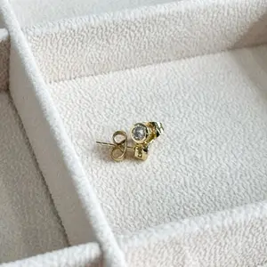 Stud Clear Stone Round Gold Plated 14k TT3 - Simple Design Jewelry Piece