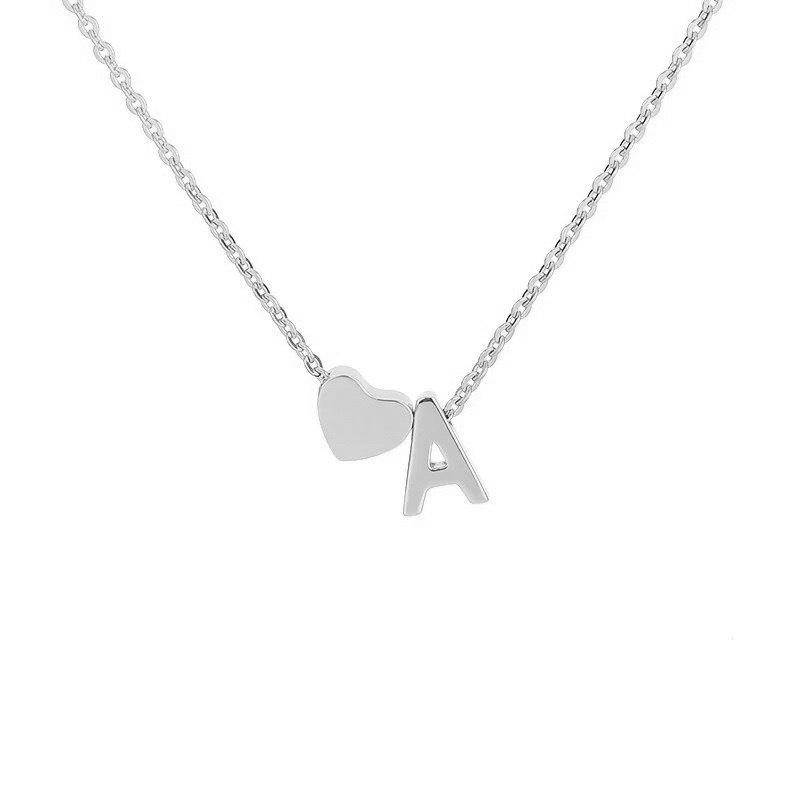 European and American fashion heart-shaped necklace with 26 English letters, simple and versatile, heart-shaped short collarbone chain